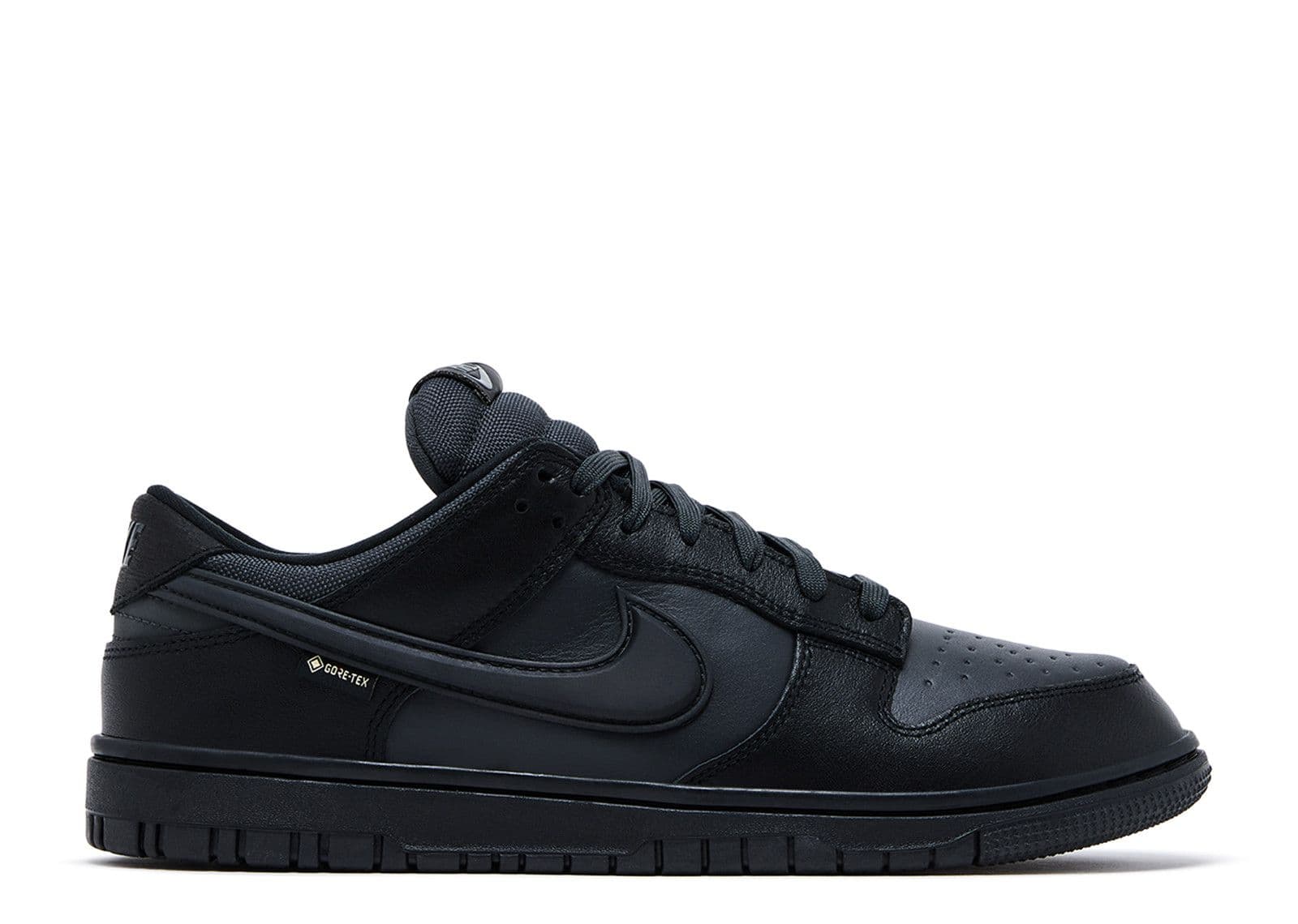 Dunk Low GORE-TEX 'Triple Black'