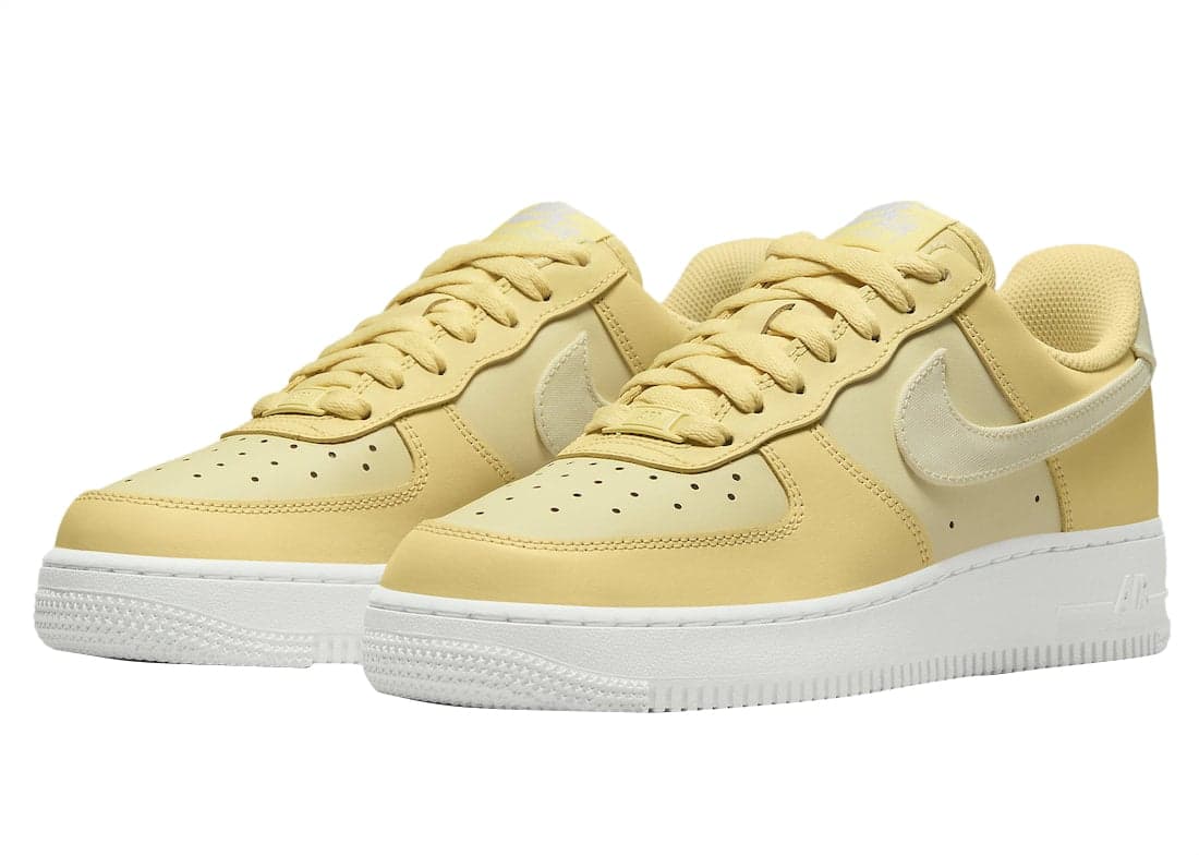 Nike WMNS Air Force 1 Low Cross Stitch Light Lemon