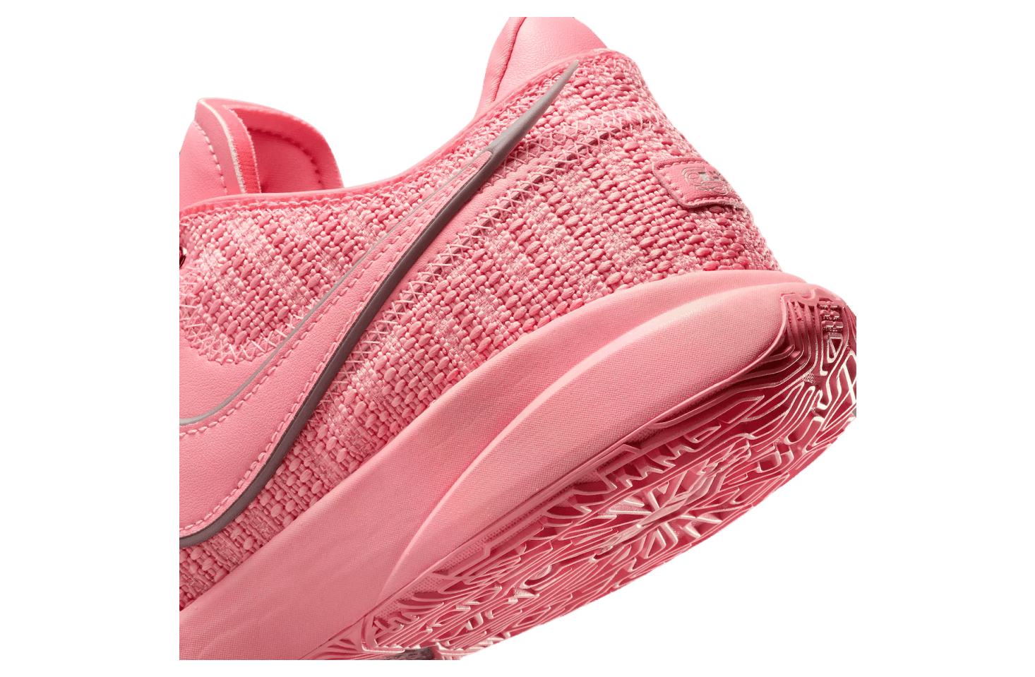 LeBron 20 'Pink Diamond'