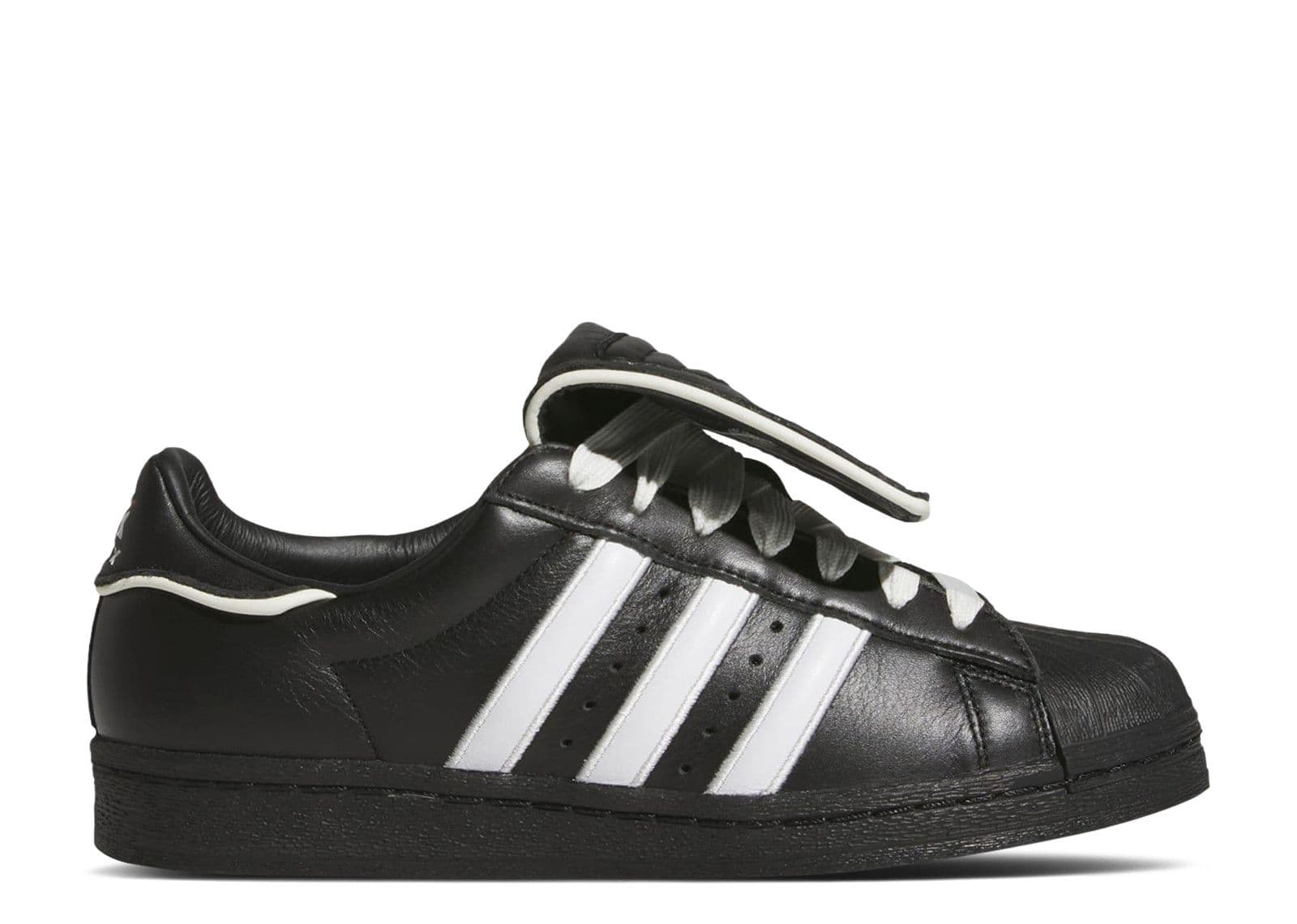 Avirex x Superstar 'Black White'