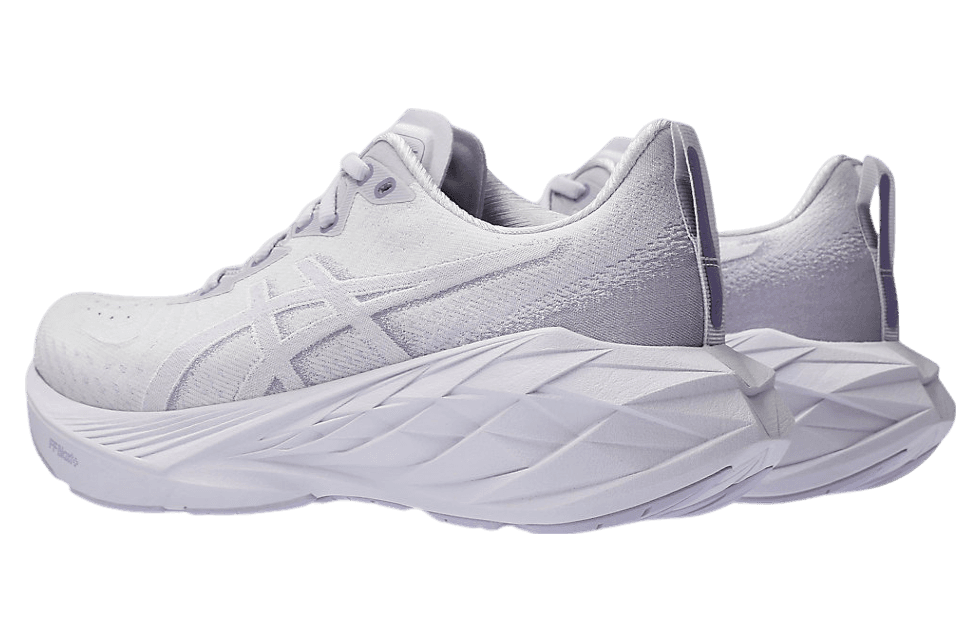 Novablast 4 'Lilac Hint'