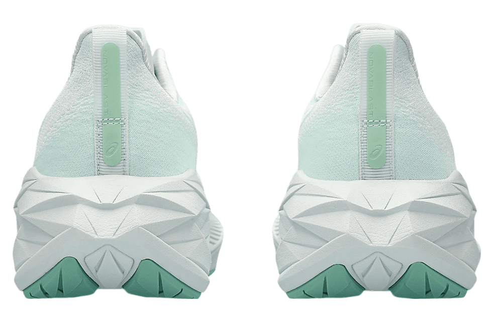 Novablast 4 'Pale Mint White'