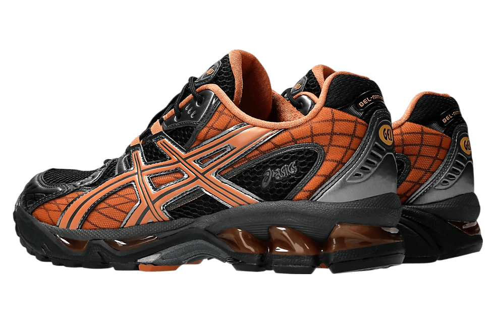 Gel Nimbus 10.1 'Black Rust Orange'