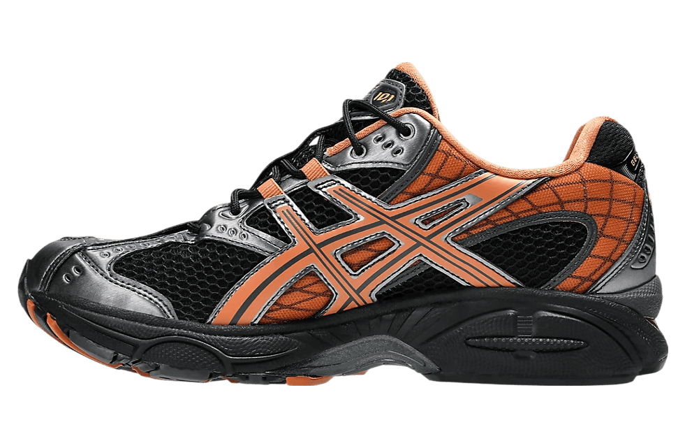 Gel Nimbus 10.1 'Black Rust Orange'
