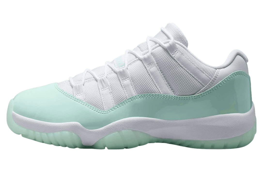 Jordan 11 Retro Low 'Igloo'