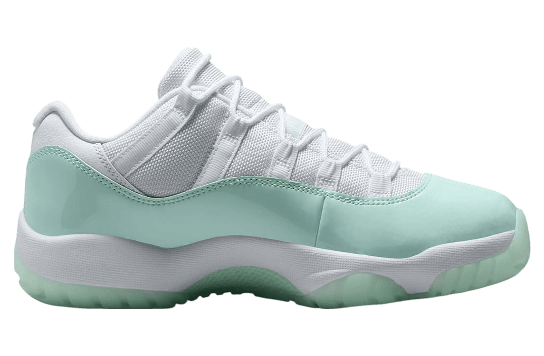 Jordan 11 Retro Low 'Igloo'