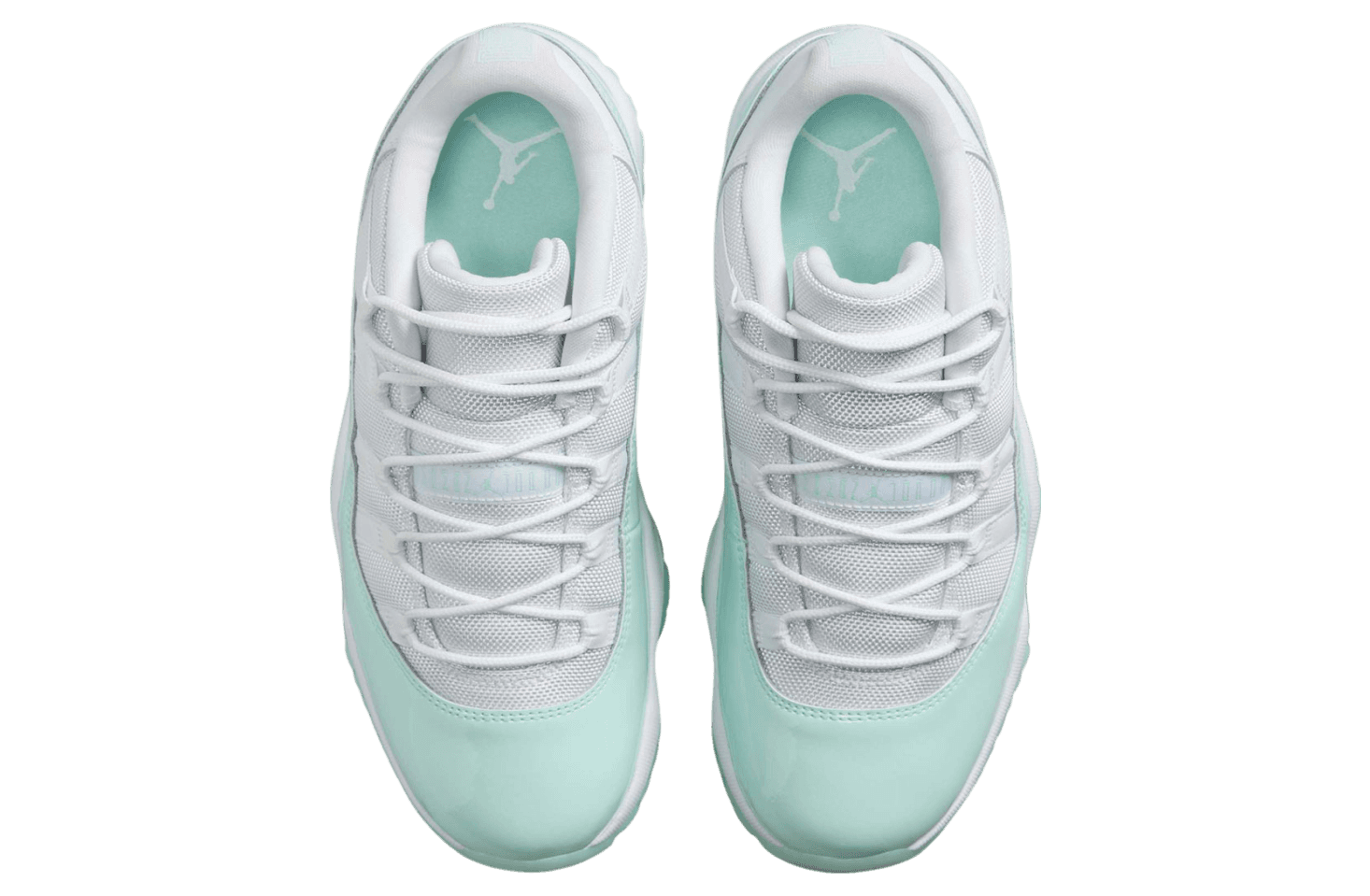 Jordan 11 Retro Low 'Igloo'