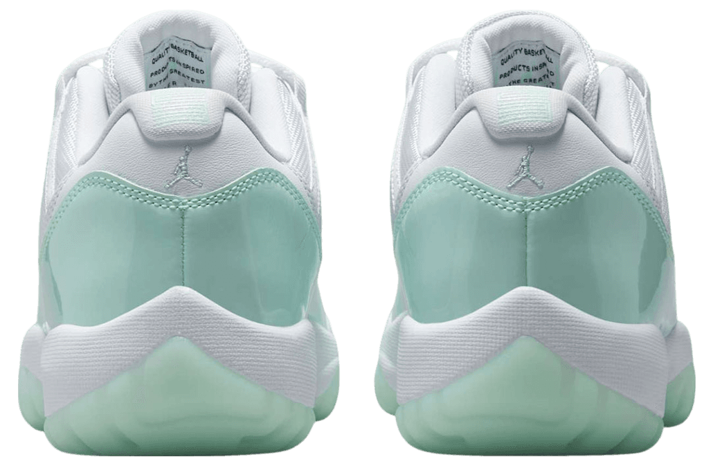 Jordan 11 Retro Low 'Igloo'