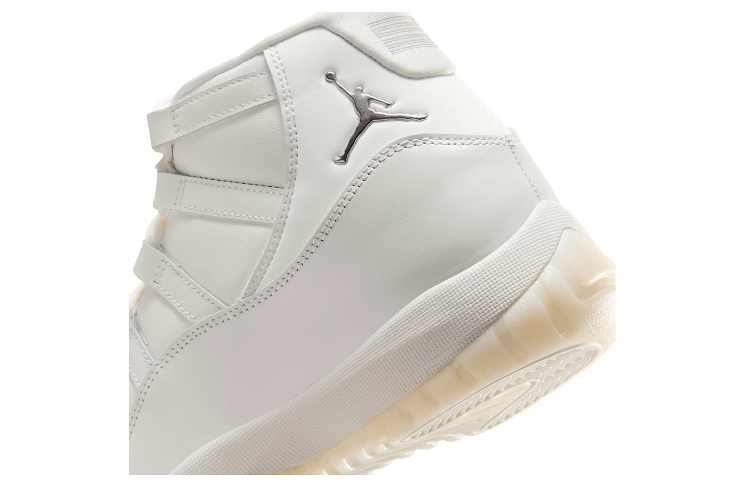 Jordan 11 Retro 'Pearl / Grand Finale'