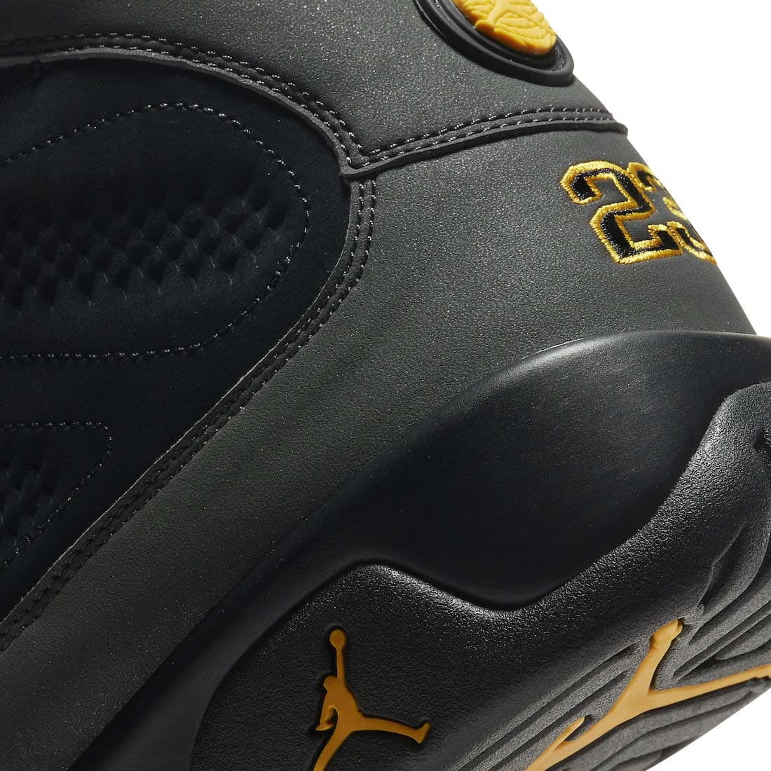 Jordan 9 Retro ‘Dark Charcoal University Gold’