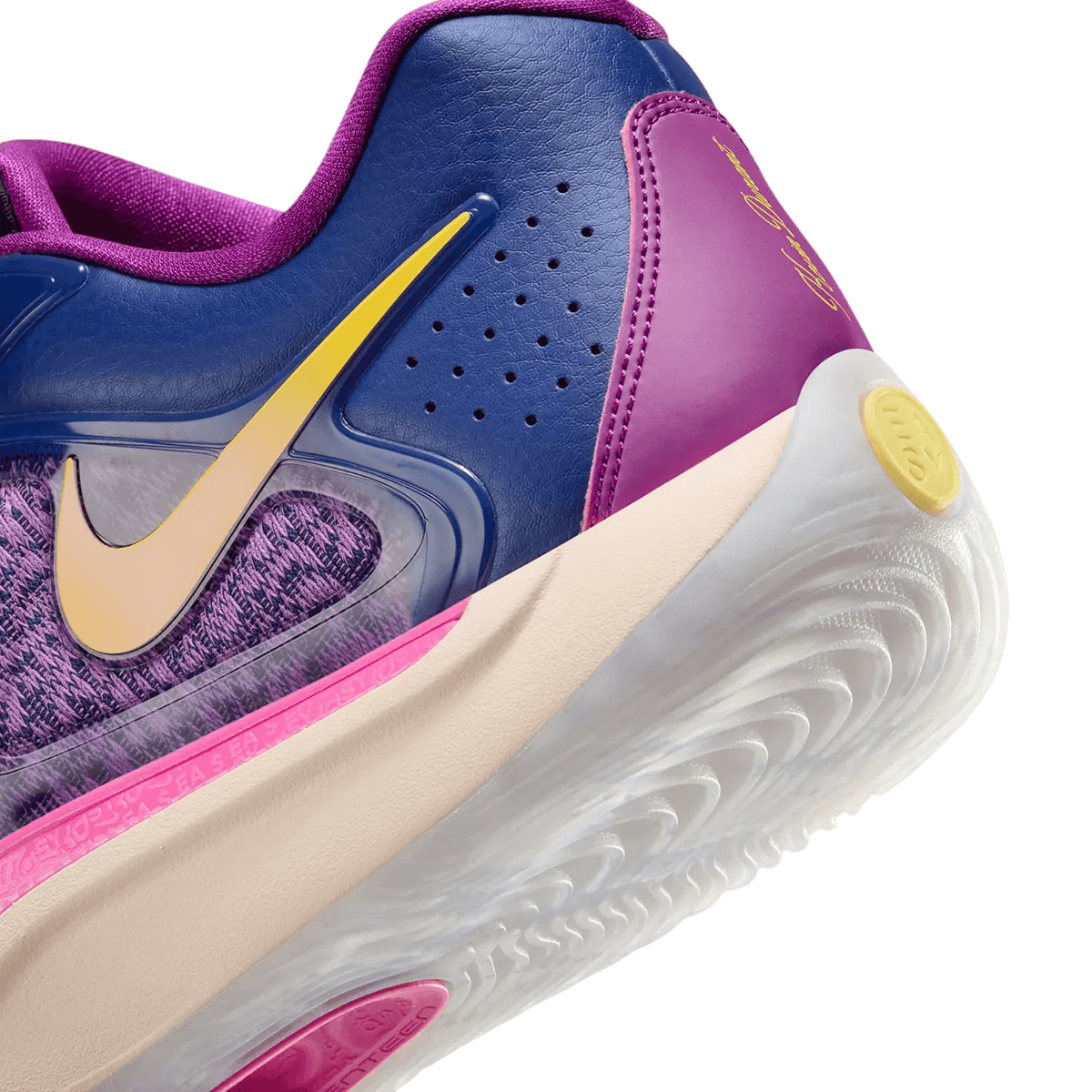 KD 17 'Travel Ball'