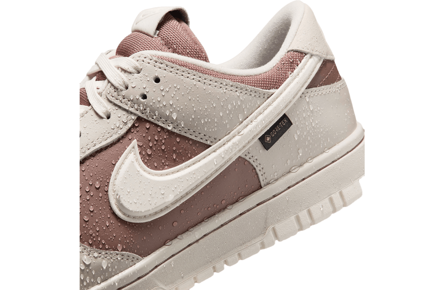 Dunk Low GORE-TEX 'Light Bone Mink Brown Sail'