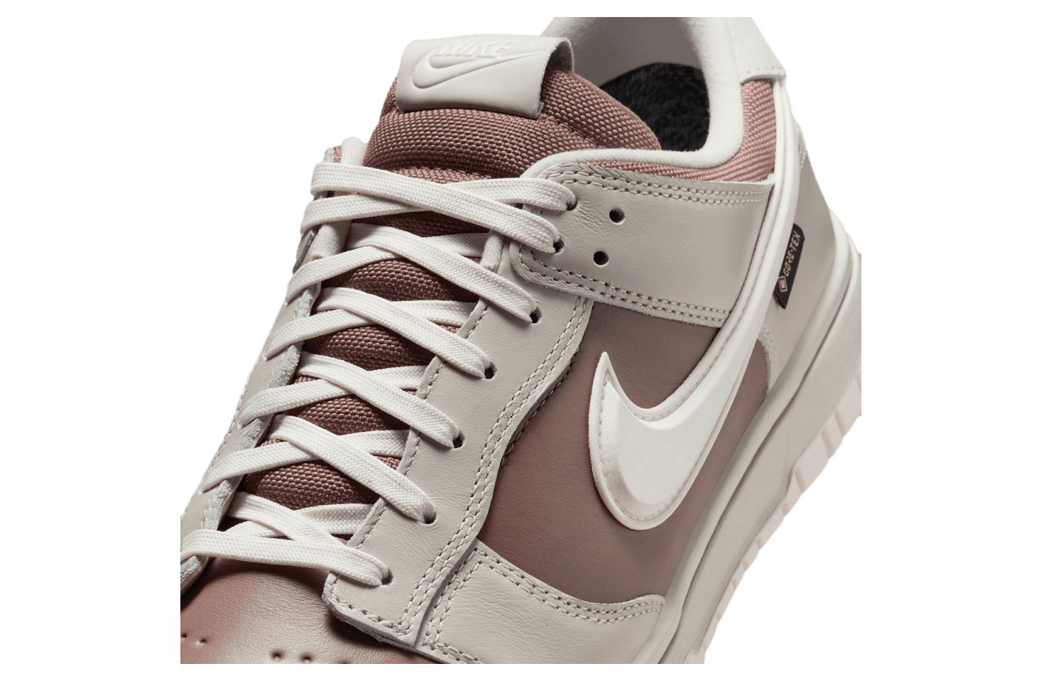 Dunk Low GORE-TEX 'Light Bone Mink Brown Sail'