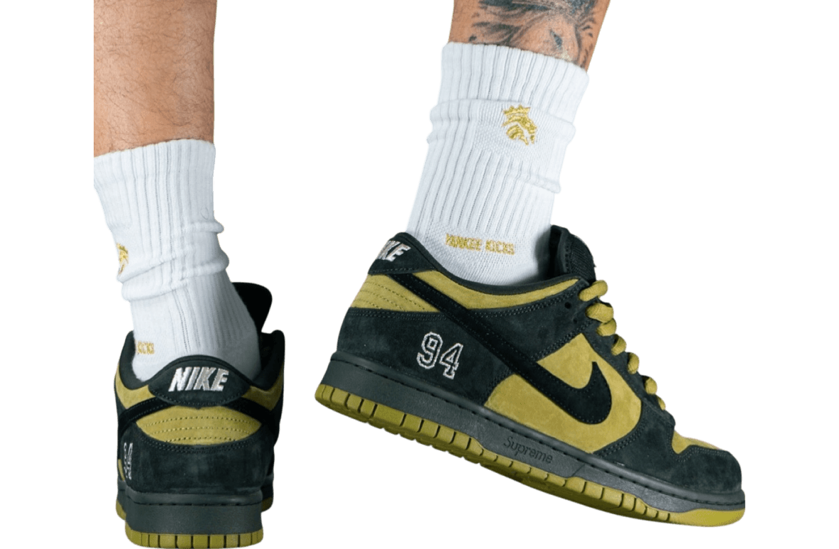 Supreme x Dunk Low SB 'Camper Green'